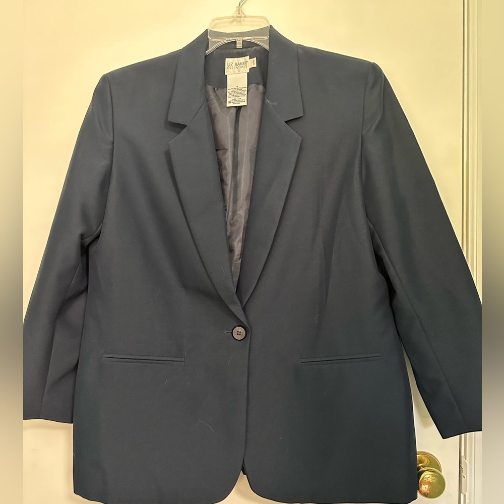 Liz Baker Navy 3 season blazer